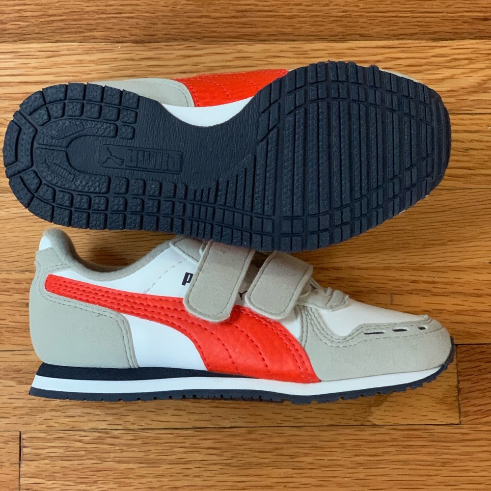 Puma Sneakers